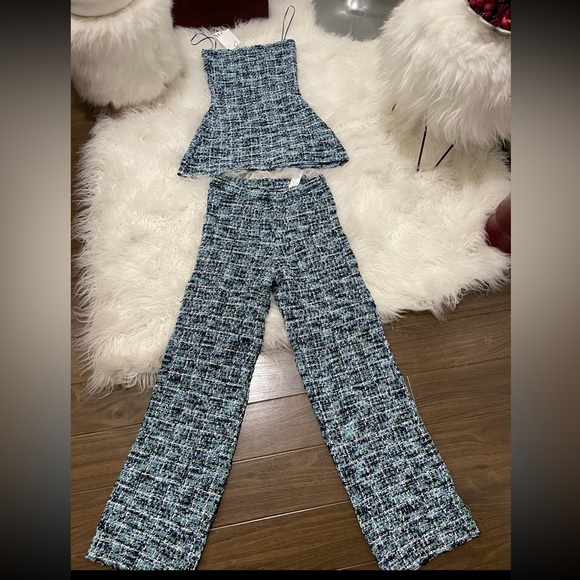Zara blue textured weave pants and tub top - Picture 2 of 8